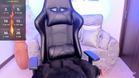 Laura online show from December 16, 10:13 pm