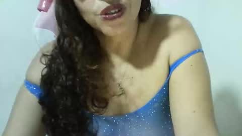 chochohot45 online show from February 20, 12:08 am