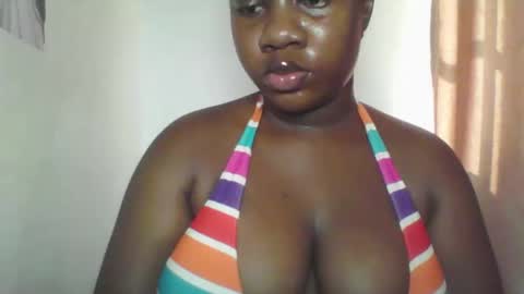 chocolateassgirl61 online show from March 7, 8:36 am