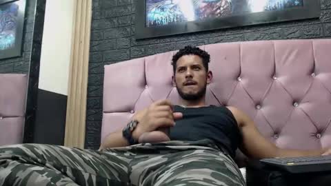 chris_dick2 online show from November 20, 6:45 am