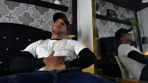 chris_dick2 online show from July 14, 3:44 am