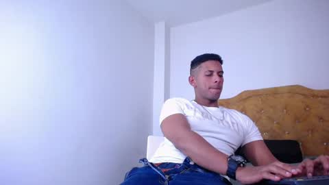 chris_dick2 online show from June 24, 4:52 am