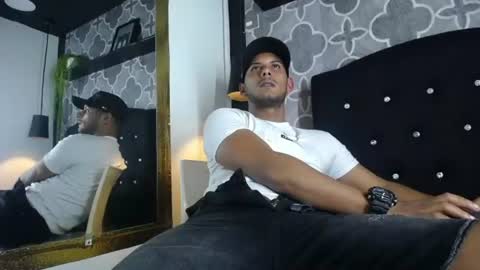 chris_dick2 online show from July 5, 4:19 am