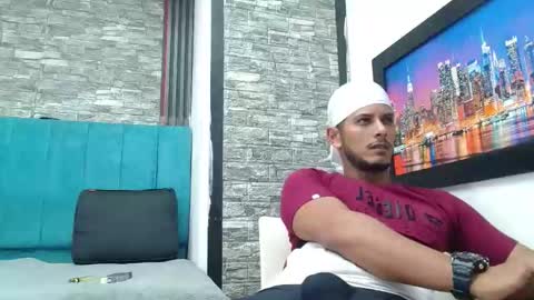 chris_dick2 online show from January 15, 4:43 am