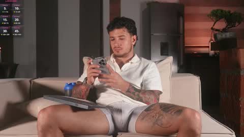 chris_morton online show from March 13, 12:58 am