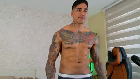 chris reilly online show from January 10, 7:00 pm