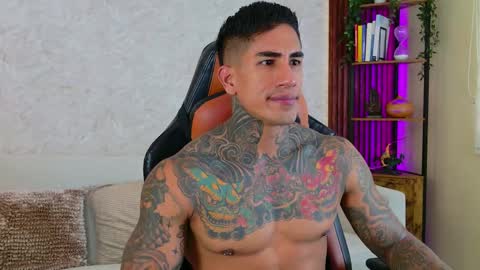 chris reilly online show from November 18, 2:09 pm