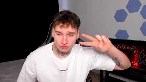 Chris Tyson online show from December 14, 7:47 am