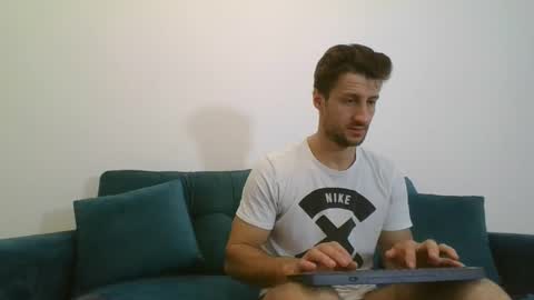 chrisaron online show from March 7, 4:23 am