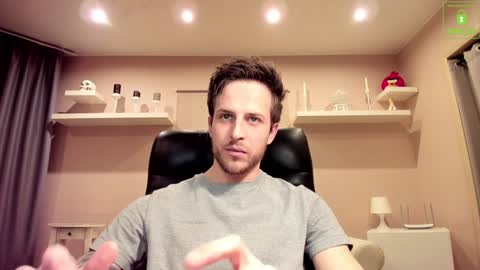 Chris online show from December 22, 1:45 am