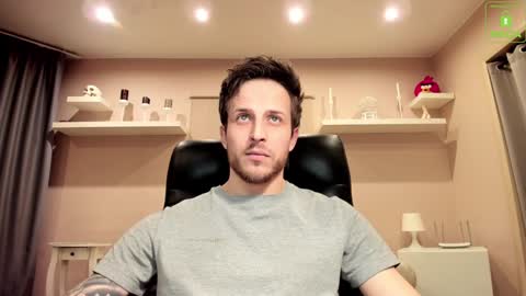 Chris online show from December 22, 4:50 am