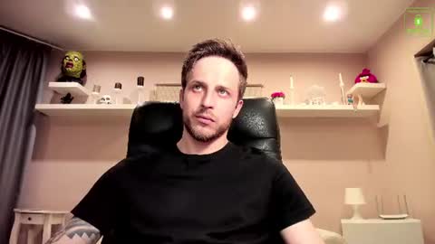 Chris online show from June 11, 12:32 am