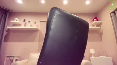 Chris online show from February 11, 3:50 am