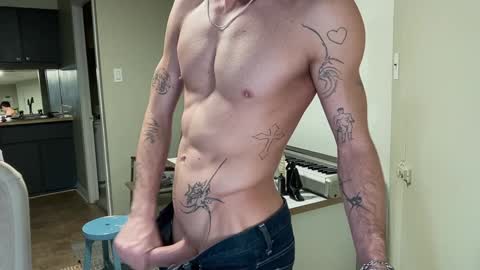 Content creator  artist online show from January 3, 10:41 am