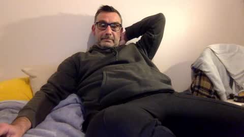 chrispanam13 online show from December 3, 8:55 pm