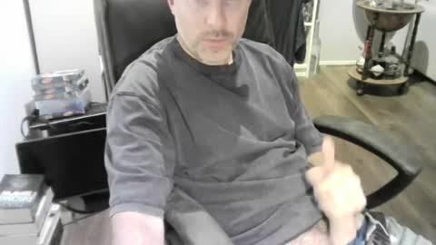 chrisprngr online show from July 24, 7:44 pm