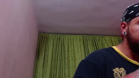 chriss_james online show from December 4, 7:55 am