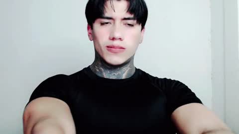 Snapshot of chriss_opp chatting on September 18, 4:22 pm CHRIS  INDEPENT MODEL online show from September 18, 4:22 pm