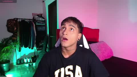 Christian Wang online show from June 14, 9:28 pm