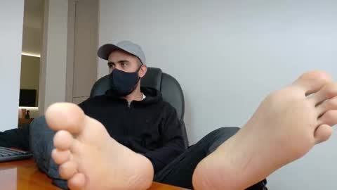 Snapshot of chrissmithin5 chatting on September 28, 3:32 pm Cardamomo online show from September 28, 3:32 pm