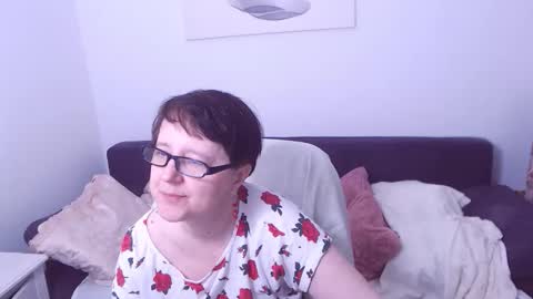 Christa online show from May 3, 7:47 am