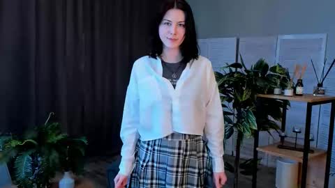 christaschrecongost online show from March 19, 10:10 am