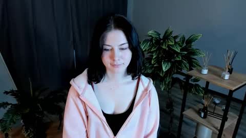 christaschrecongost online show from February 24, 6:11 pm