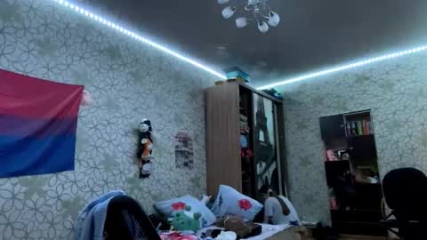 Bella online show from March 11, 2:53 pm