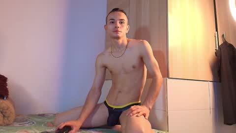 CHRISTOPHER online show from October 18, 9:30 pm