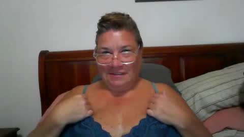 Christopher Rain online show from August 8, 4:22 am