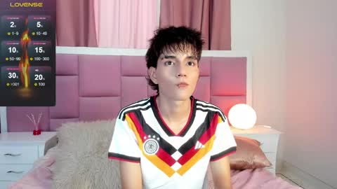 Chris online show from May 18, 7:53 pm