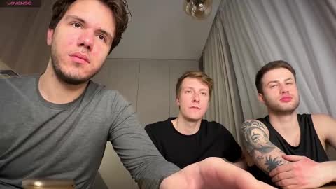 Snapshot of christophertan chatting on February 21, 11:21 pm Christopher online show from February 21, 11:21 pm