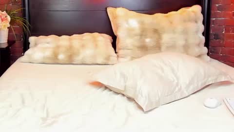 christyna_ross online show from July 2, 7:41 pm