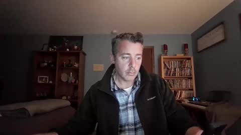 chrisw8121 online show from December 21, 10:49 pm