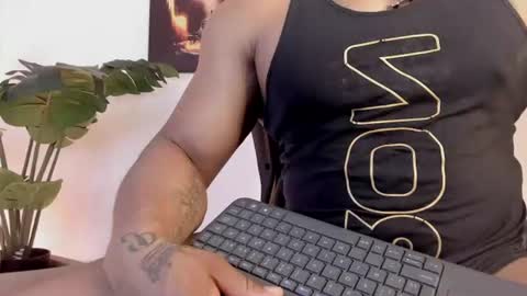 chrizmacgregor online show from June 14, 2:35 am