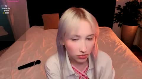 EvaBlonde TayaBrunette EliieBlack hair online show from April 26, 3:42 pm