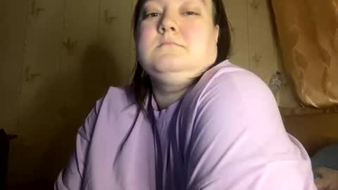 Snapshot of chubby__katie_ chatting on February 17, 3:33 pm Kat online show from February 17, 3:33 pm