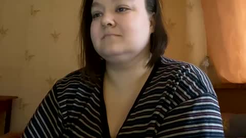 Snapshot of chubby__katie_ chatting on February 7, 6:24 am Kat online show from February 7, 6:24 am