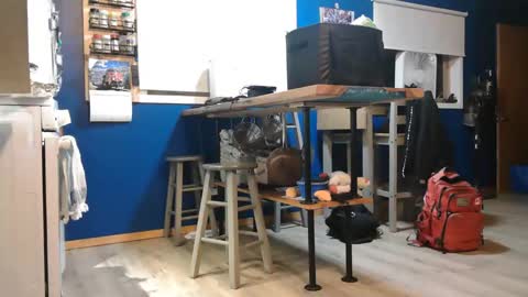 Chubbypumper online show from December 15, 12:39 am