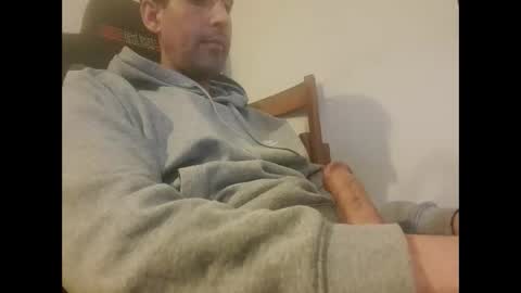 chuckyaegar1982 online show from February 11, 4:35 pm