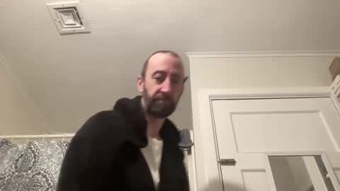 Queens Worshipper online show from December 14, 8:53 am