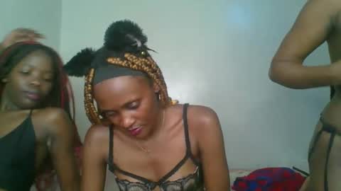 Snapshot of chyna_baibe chatting on September 23, 4:06 am chyna_baibe online show from September 23, 4:06 am