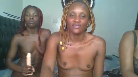 Snapshot of chyna_baibe chatting on September 18, 3:32 am chyna_baibe online show from September 18, 3:32 am