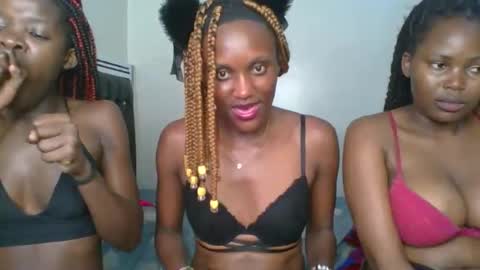 Snapshot of chyna_baibe chatting on September 19, 3:43 am chyna_baibe online show from September 19, 3:43 am