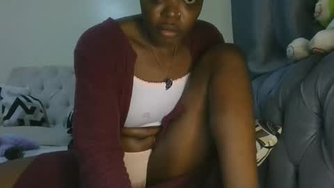 cilia petite online show from May 2, 1:33 am