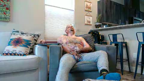 cinapw online show from March 8, 10:34 pm