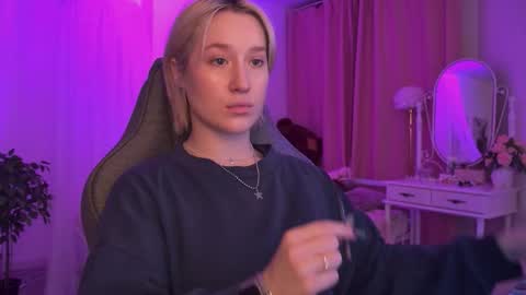 Cin Bellamy online show from January 11, 4:29 am