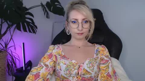 Cinderella online show from June 5, 6:52 am