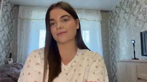 Caroline online show from July 11, 2:31 pm