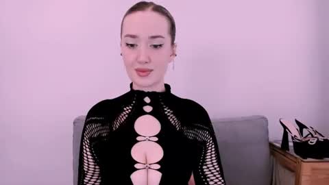 cindyprettywomen online show from June 7, 7:24 am